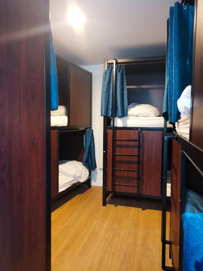 Hostal Hostel20 *