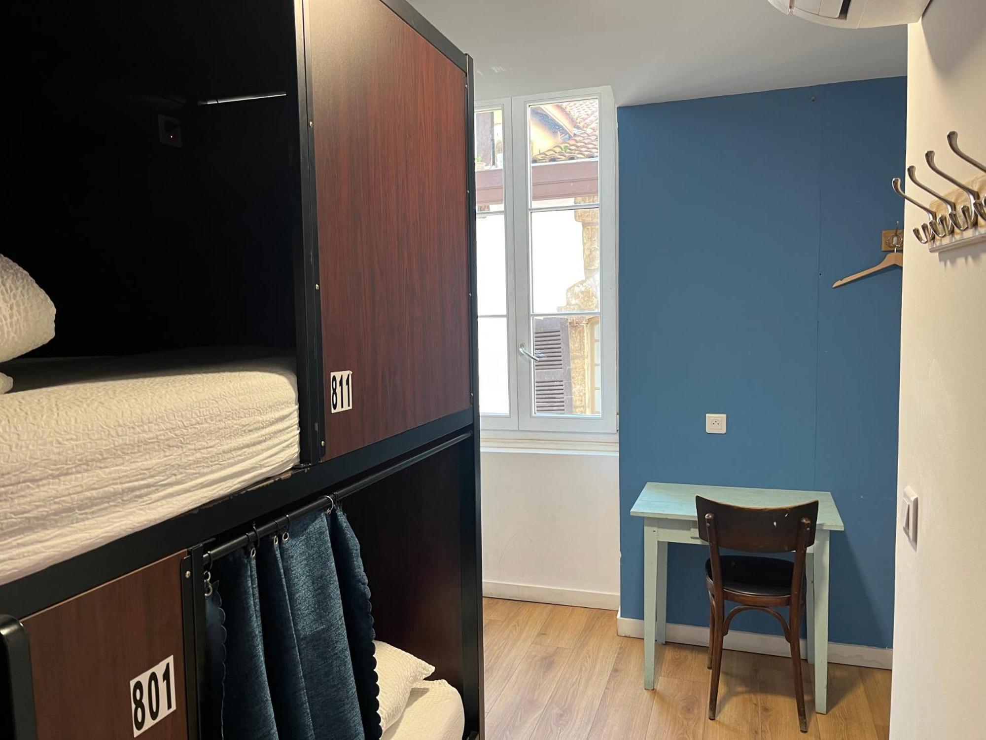Hostel20 * Bayona